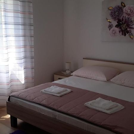 Mini Apartment Petra - Rooms Purple & Green With Kitchen And Garden Ντουμπρόβνικ Εξωτερικό φωτογραφία