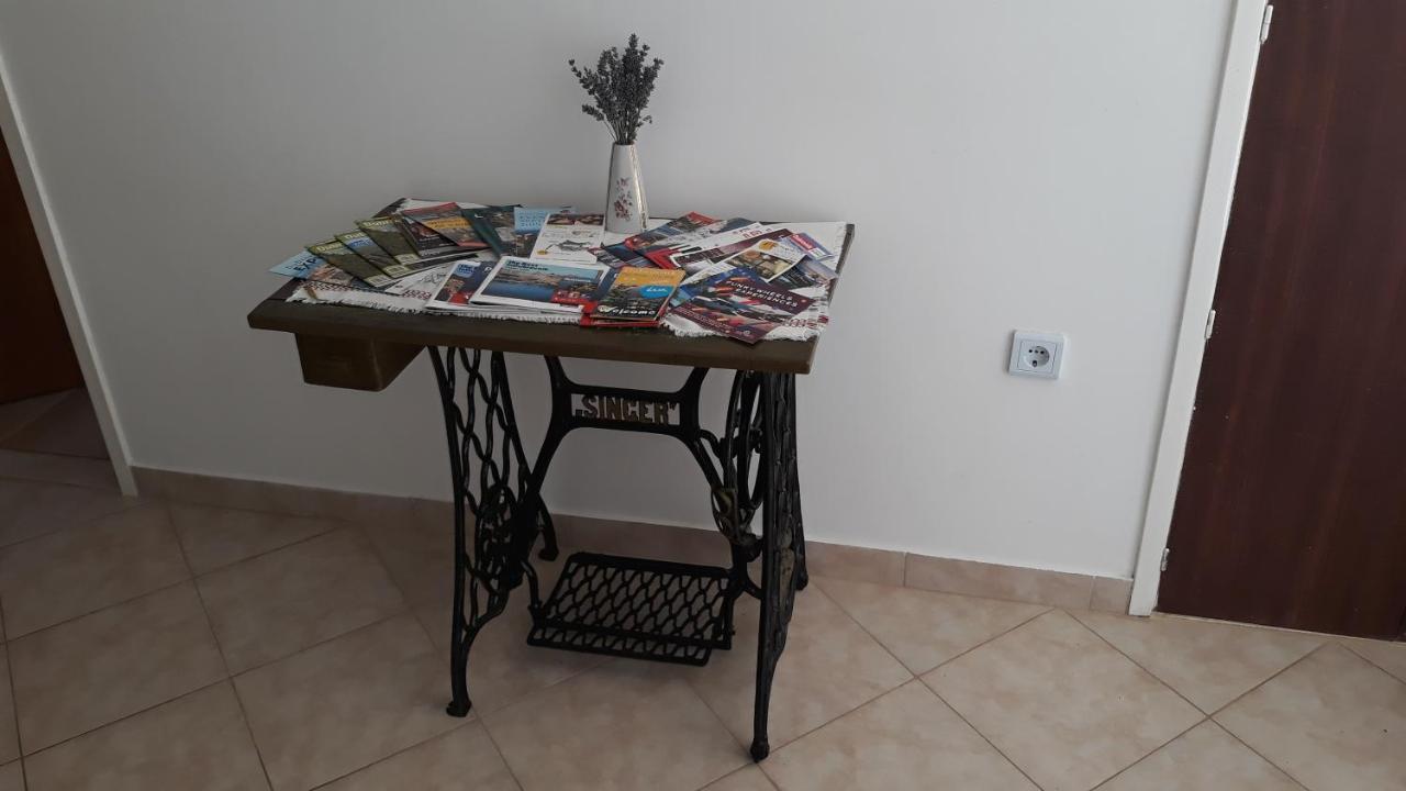 Mini Apartment Petra - Rooms Purple & Green With Kitchen And Garden Ντουμπρόβνικ Εξωτερικό φωτογραφία