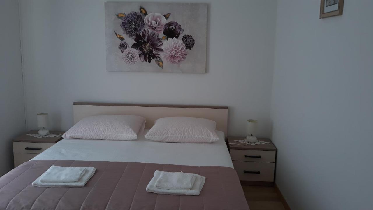 Mini Apartment Petra - Rooms Purple & Green With Kitchen And Garden Ντουμπρόβνικ Εξωτερικό φωτογραφία
