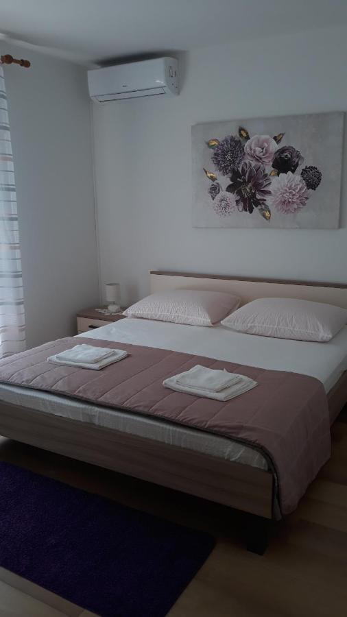 Mini Apartment Petra - Rooms Purple & Green With Kitchen And Garden Ντουμπρόβνικ Εξωτερικό φωτογραφία