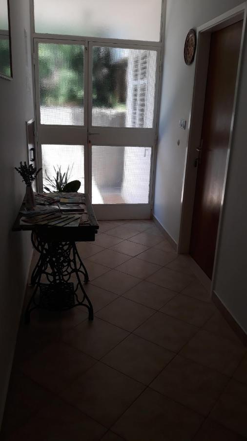 Mini Apartment Petra - Rooms Purple & Green With Kitchen And Garden Ντουμπρόβνικ Εξωτερικό φωτογραφία